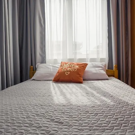 Panorama Chantall-izby,apartmány S Výhľadom Na Ravda