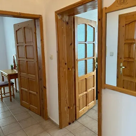 Panorama Chantall-izby,apartmány S Výhľadom Na * Ravda