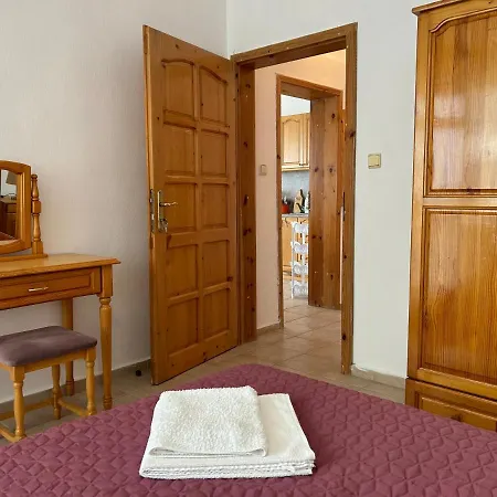 Panorama Chantall-izby,apartmány S Výhľadom Na * Ravda
