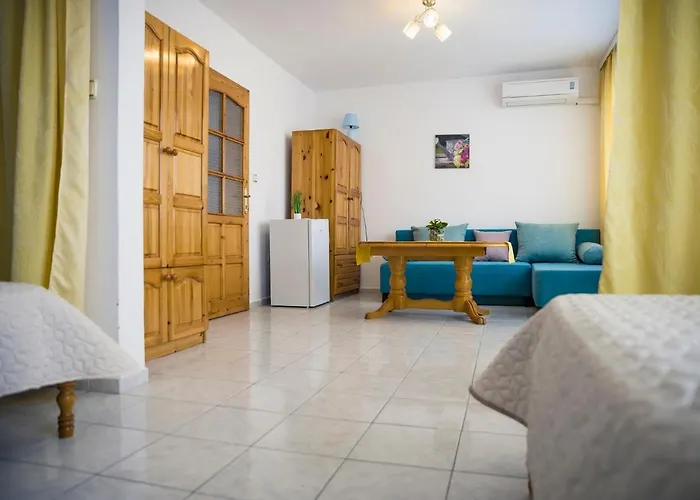 Panorama Chantall-izby,apartmany S Vyhladom Na Апартамент Равда