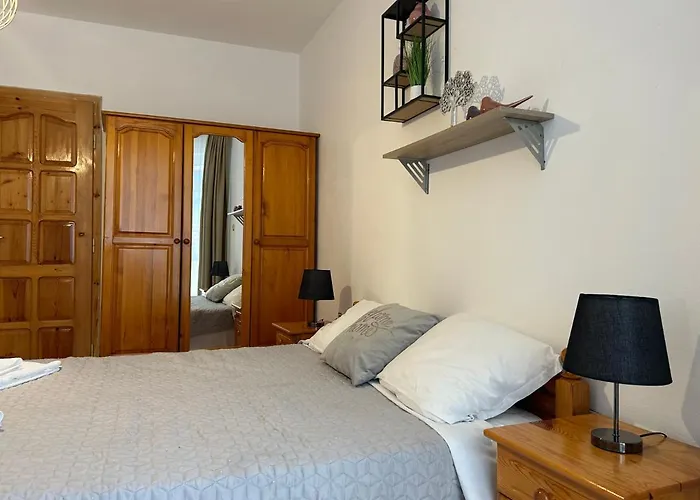 Panorama Chantall-izby,apartmany S Vyhladom Na Равда